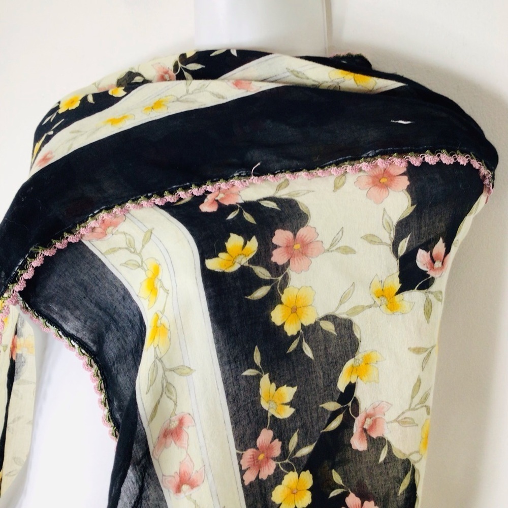 Gelincik Bahar scarf wrap women floral feminine modest vintage rare - Picture 6 of 7